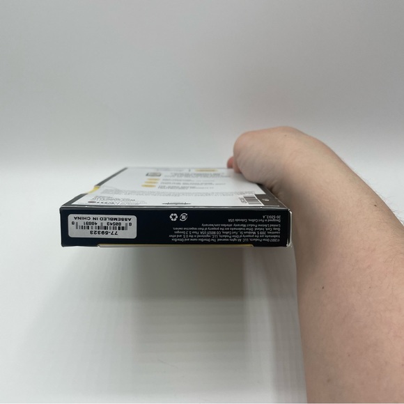 Otter box Disney NWOT - Picture 4 of 6